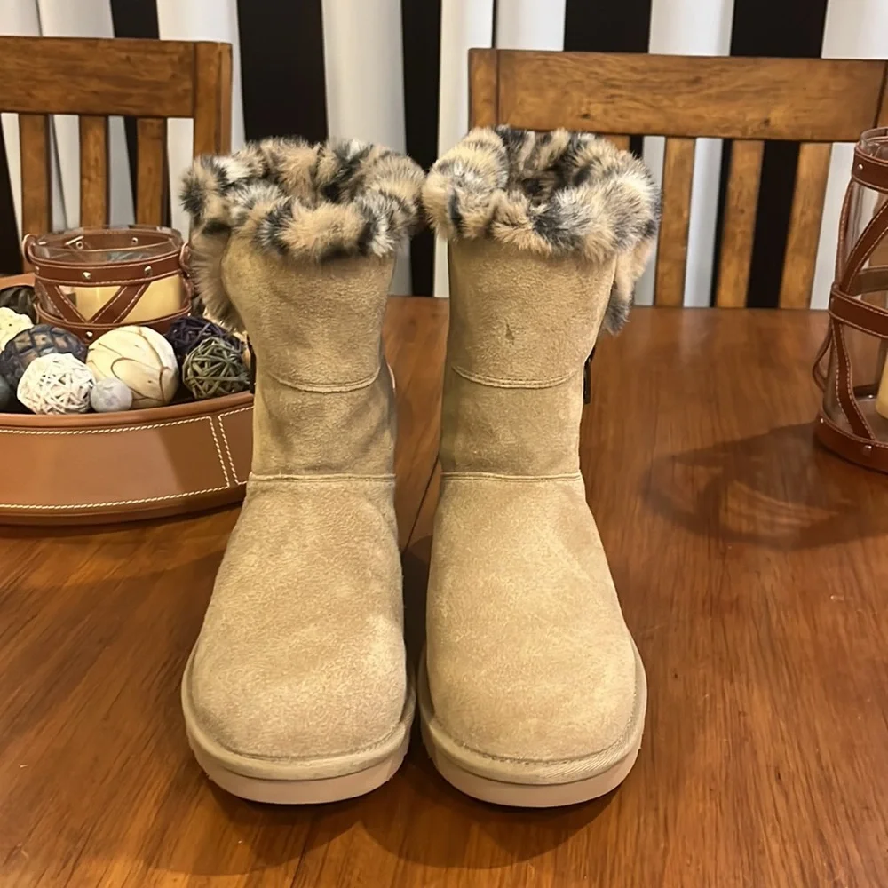 Koolaburra by Ugg Aribel Short Leopard Boots zip Women’s Size 10